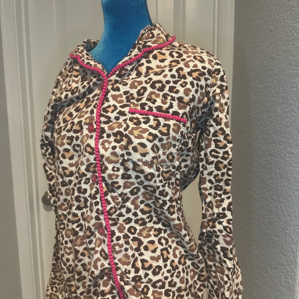 Women’s Leopard Print Button-Up Top with Pink Trim & Glitter Detail